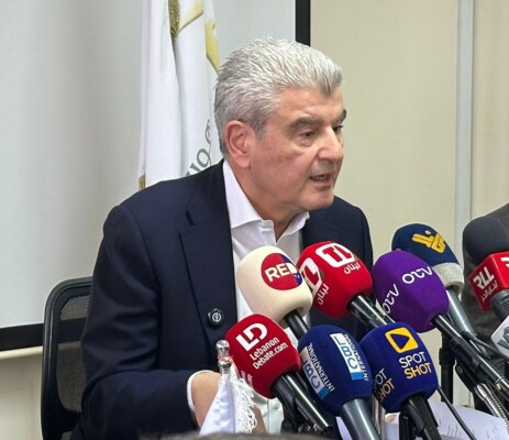عيسى الخوري: مخزون الأدوية لثلاثة أشهر والمواد الأولية لثمانية أشهر والقطاع الصناعي مستعد لمواجهة تداعيات الحرب