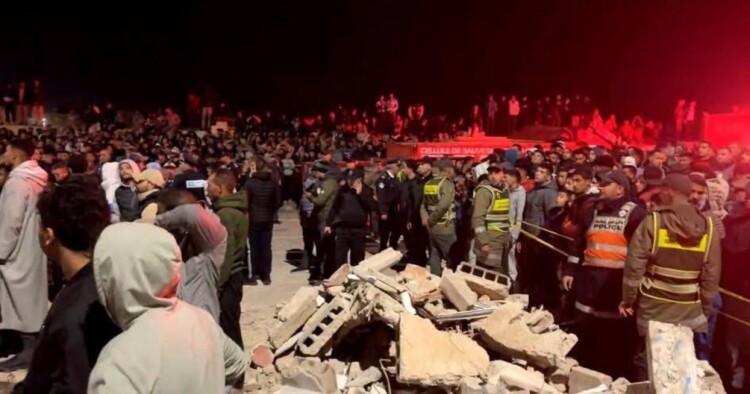 وزارة الصحة المغربية: وفاة 4 أطفال وإصابة 12 شخصا جراء سقوط مبنيين سكنيين في حي المسيرة بمدينة فاس