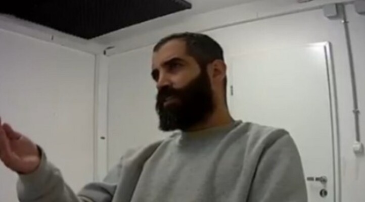 الجيش الإسرائيلي نشر فيديو من التحقيق مع عماد أمهز وزعم أنه كان يشغل منصبًا مركزيًا بالملف البحري السري في حزب الله