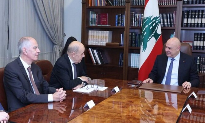 الرئيس عون أبلغ لودريان أن لبنان يرحب بأي دور فرنسي في اطار "الميكانيزم": نرفض الاتهامات التي تدعي عدم قيام الجيش بدوره كاملا بجنوب الليطاني
