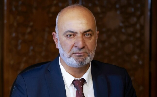 محافظ دير الزور دعا أهالي الجزيرة للحفاظ على الممتلكات العامة: جرائم "قسد" لن تمر دون حساب