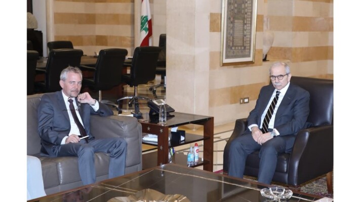 رئيس مجلس الوزراء عرض مع فون آركس عمل اللجنة الدولية للصليب الأحمر بالتعاون مع مختلف الوزارات