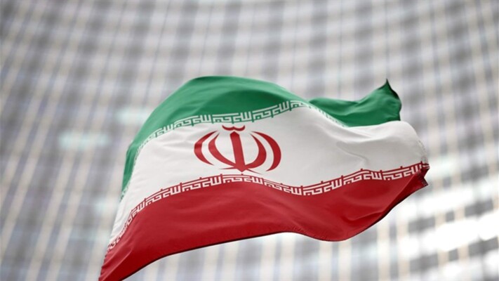 التلفزيون الإيراني أكد اغتيال رئيس الأركان الإيراني عبد الرحيم الموسوي ووزير الدفاع عزيز نصير زاده