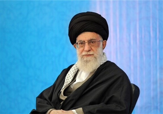 الخامنئي في رسالة للشعب الإيراني: أنتم شعب قوي ويعرف عدوه وحاضر في الساحة بجميع الظروف