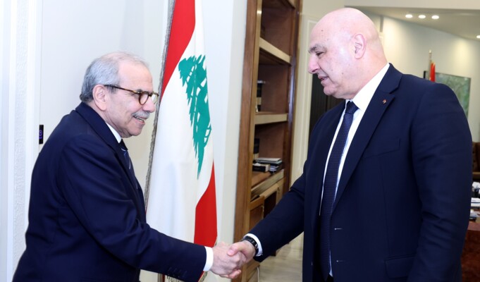 الرئيس عون بحث مع سلام بالوضع جنوبًا واطلع منه على نتائج لقاءاته مع ماكرون وفي دافوس