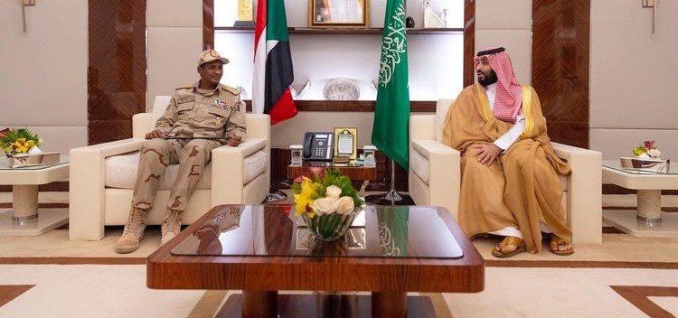 بن سلمان بحث مع نائب رئيس المجلس الانتقالي السوداني التعاون الثنائي بين البلدين