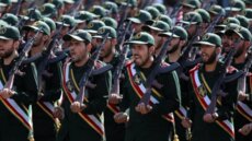 وسائل إعلام إيرانية: الحرس الثوري يحتجز سفينتين في الخليج تحملان مليون لتر من الوقود المهرب