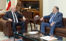 الرئيس عون عرض مع عزيز أوضاع هيئة الطيران المدني وسبل تطويرها
