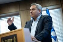 وزير اسرائيلي: ليس لدى إسرائيل حل لوضع حد للمحلقات المتفجرة التي يستخدمها حزب الله