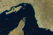 بلومبرغ: حركة محدودة للسفن في مضيق هرمز بعد استئناف الولايات المتحدة الحصار البحري على إيران