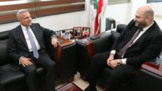 وزير الصحة بحث مع السفير العراقي بمشاريع التعاون الثنائي في المجال الصحي