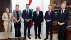 الرئيس عون استقبل وزير التجارة الخارجية الهولندي: نرجب بأي دولة صديقة ترغب في استكمال ما تقوم به اليونيفيل إذا تعذر التمديد لها