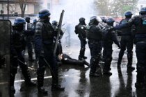 الشرطة الفرنسية: استخدمنا الغاز المسيل للدموع وخراطيم المياه في مواجهة أعمال شغب في باريس