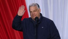 أوربان سيتخلى عن مقعده في البرلمان المجري بعد خسارة ائتلافه في الانتخابات