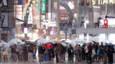 مقتل شخصين على الأقل وإصابة خمسة آخرين إثر إعصار 
