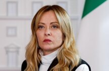 ميلوني: من الضروري أن تتوقف الأعمال العدائية بلبنان وستواصل إيطاليا العمل لدعم السيادة اللبنانية