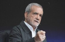 بزشكيان وصل إلى النجف في العراق للمشاركة باستقبال جثمان السيد خامنئي ضمن مراسم تشييعه