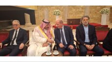 وزير الإعلام والسفير السعودي وشخصيات عزوا برحيل دوري شمعون في كاتدرائية مار جرجس - بيروت