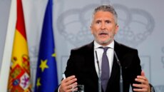 وزير الداخلية الإسباني: ارتفاع عدد قتلى أزمة طالبي اللجوء في سبتة إلى 67 ومنظمات التهريب تتحمل المسؤولية
