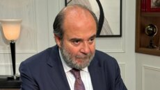 عقيص لباسيل: تعال أنت وبري إلى جلسة تشريعية ولنسِر جميعًا بما تقرره الأكثرية النيابية