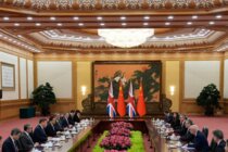 الرئيس الصيني استقبل ستارمر: الوضع الدولي معقد ومضطرب وعلى بيكين ولندن تعزيز الحوار لمصلحة الجانبين