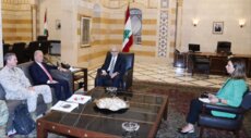 سلام التقى عيسى وكليرفيلد وشدد على ضرورة وقف عمليات التدمير ووضع جدول زمني للانسحاب الإسرائيلي
