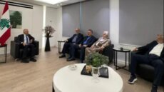 باسيل بحث مع وفد من حزب الله موضوع حصر السلاح وجولات التفاوض والاحتلال الإسرائيلي وملفات داخلية