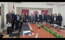 افرام التقى وفداً من 