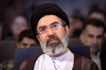 مجتبى خامنئي: إيران القوية ترتكز على القوة العلمية والتكنولوجية