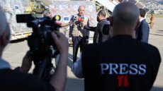 السفارة الفرنسية: وصول شحنة تزن أكثر من 9 أطنان من المساعدات الإنسانية على متن رحلة أوروبية إلى مطار بيروت