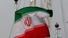 هل تكره إيران العرب… من المسؤول عن التوتر في العلاقات؟
