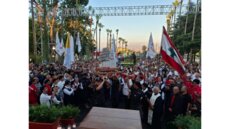 مسيرة ذخائر الطوباوي الحويك اختتمت باستقبال حاشد عند مدخل عبرين