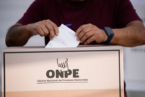 إرجاء إعلان نتائج الجولة الأولى من الانتخابات الرئاسية في البيرو حتى منتصف أيار