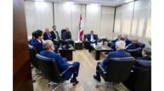 القاضي الحاج بحث مع وفد النواب السنة في كيفية تطبيق قانون العفو العام