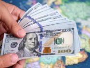 الدولار يتجه لخسارته الأسبوعية الخامسة بعد بيانات الوظائف الأميركية التي تدعم خفض الفائدة