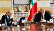 الرئيس عون أعلن في بداية جلسة مجلس الوزراء وضع حجر الأساس لتوسيع مرفأ بيروت: آن الاوان لكي تعود الدولة الى الجنوب