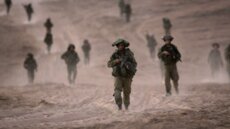 الجيش الإسرائيلي: بدأنا بضرب مواقع البنية التحتية التابعة لحزب الله في منطقة صور ومناطق إضافية في جنوب لبنان