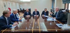 السفير الأميركي نقل لوزير الاتصالات اهتمام الشركات الأميركية بالاستثمار بعملية إعادة الإعمار بلبنان