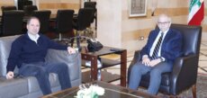 سلام استقبل الجميل والسفير الفرنسي في السراي الحكومي
