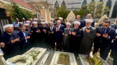 دريان زار ضريح الشيخ حسن خالد: نحاول دائمًا أن نجمع الداخل لكي لا تتفاقم النزاعات