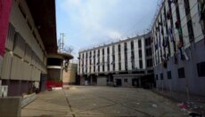 في صحف اليوم: لبنان يسلم 137 سجينا سوريا إلى السلطات السورية استنادا إلى الاتفاق بين البلدين