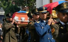 وزير الداخلية الفنزويلي: 100 قتيل في الهجوم الأميركي على كراكاس وإصابة مادورو في ساقه