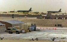 مكتب الإعلام الدولي بقطر: مغادرة أفراد لقاعدة العديد ضمن الإجراءات المتخذة وسط التوترات في المنطقة