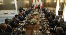 الزيدي عقد لقاء ثنائيا مع بزشكيان وترأس وفد العراق في مباحثات موسعة في طهران