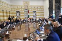 وزيرا الصحة والعمل: نرفض التفاوض المباشر وأي تفسير لما حصل بجلسة الحكومة على أنه موافقة على تكليف بالتفاوض هو تفسير غير صحيح