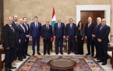 عون أكد أهمية تطوير العلاقات الاقتصادية مع قبرص: لا يمكن حل مشاكل لبنان إلا عبر الحوار