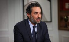الصادق: لبنان لم يعد يُدار بعقلية الدويلة والفوضى ويجب منح الدولة فرصة قبل إطلاق الأحكام