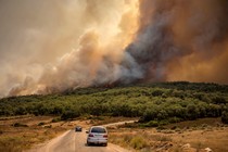 جهود متواصلة للسيطرة على حرائق ضخمة مندلعة في أقاليم العرائش ووزان وتطوان في المغرب