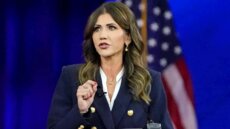 وزيرة الأمن الداخلي الأميركية: المشتبه به في إطلاق النار على الحرس الوطني اتجه للتطرف بعد قدومه لأميركا