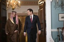 وزير الخارجية الأميركي بحث مع نظيره السعودي التوترات المستمرة في اليمن